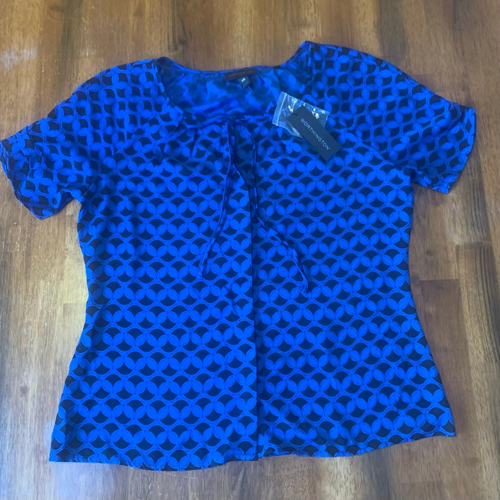 Worthington NWT Blouse Petite Medium Blue and Black Geometric Pattern Button Up
